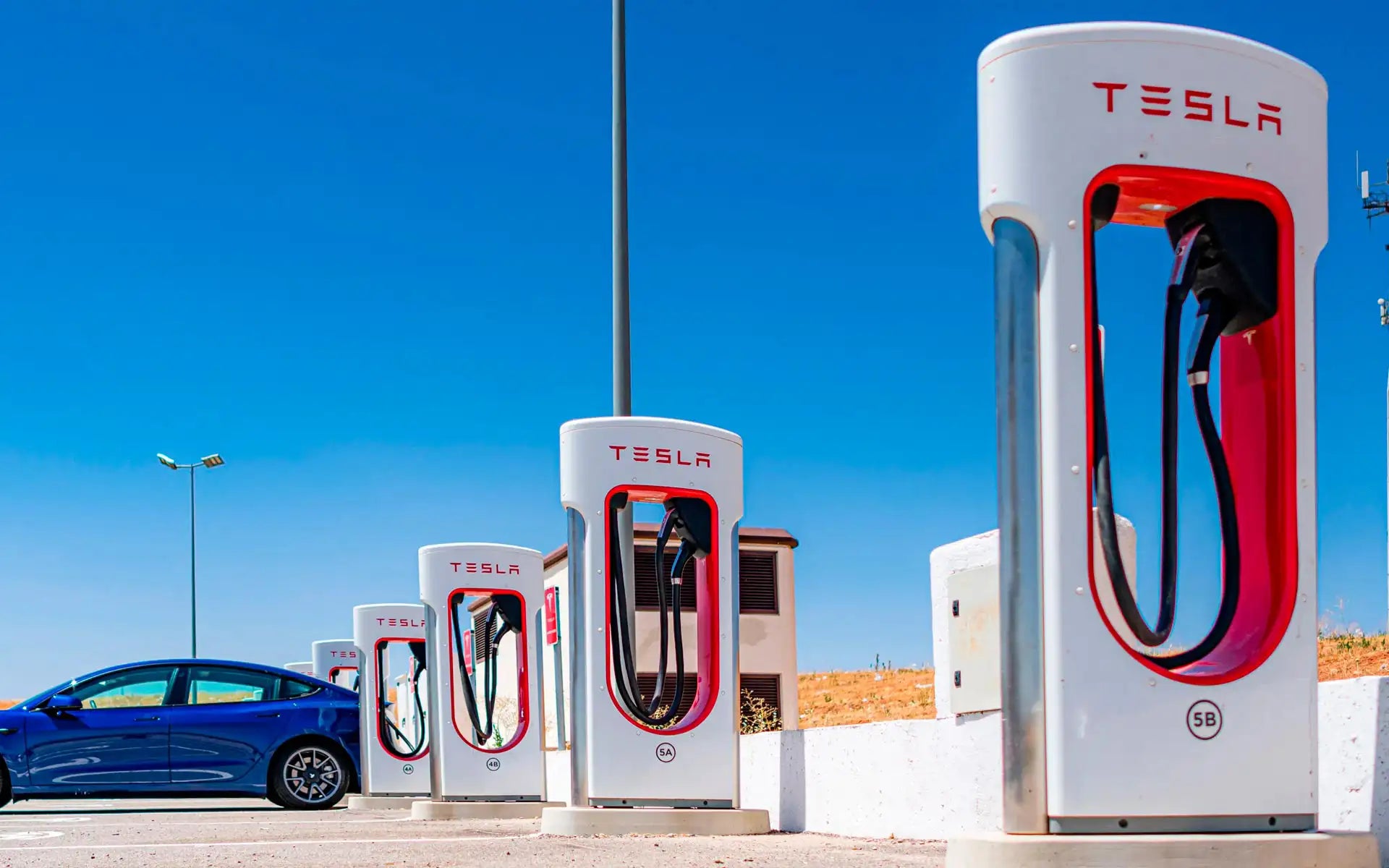 Tesla töltők