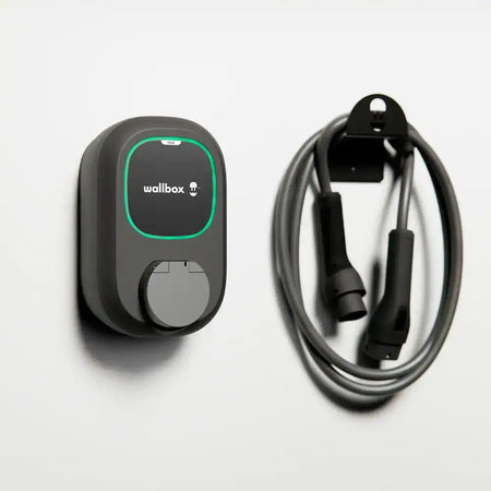 Wallbox Pulsar Max 22 kW fali töltő Type 2 aljzattal – fekete