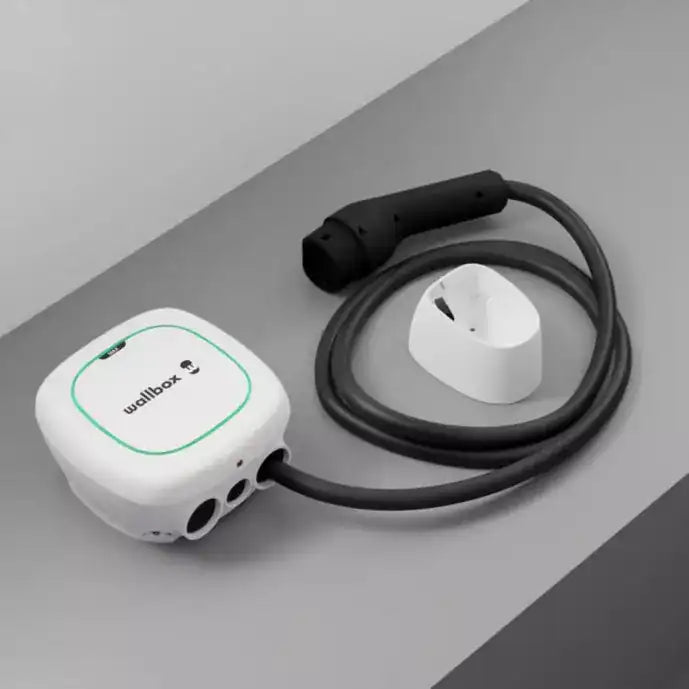 Wallbox Pulsar Max 7,4 kW fali töltő – fehér, 5 m Type 2 kábellel